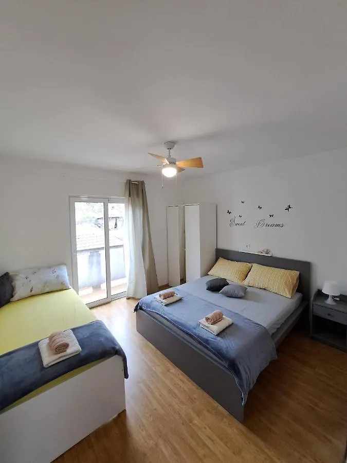 Apartman Ana Rab Town